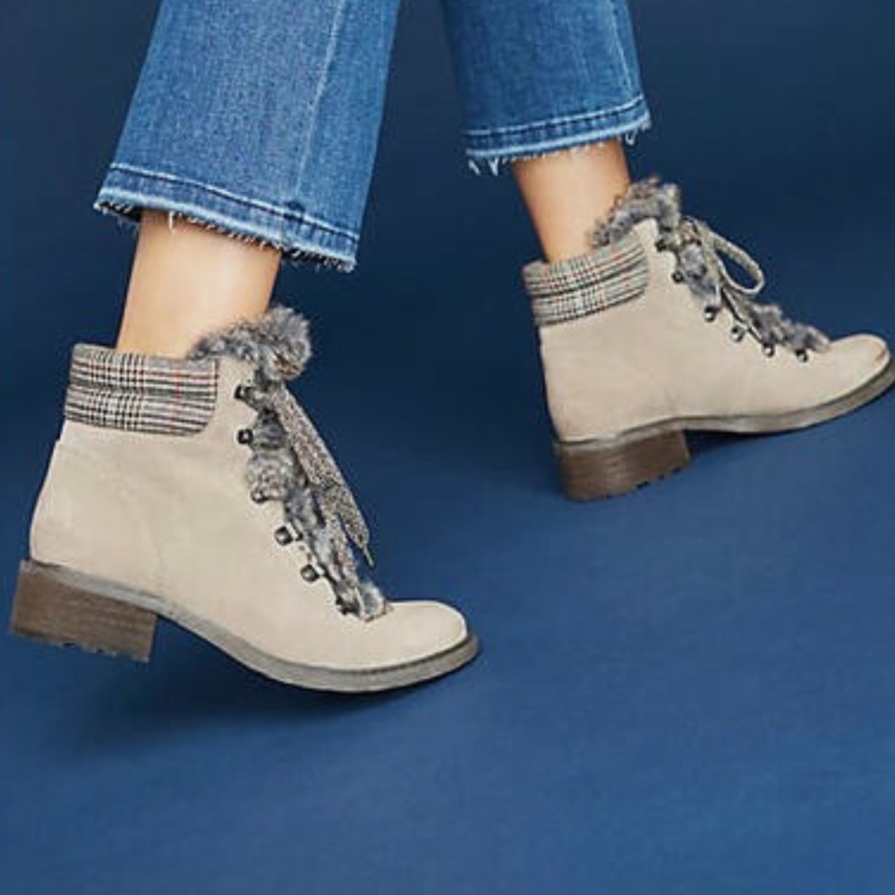 🌸SAM EDELMAN🌸 Darrah Suede Taupe Fur Combat Ankle Boots Size: 8.5